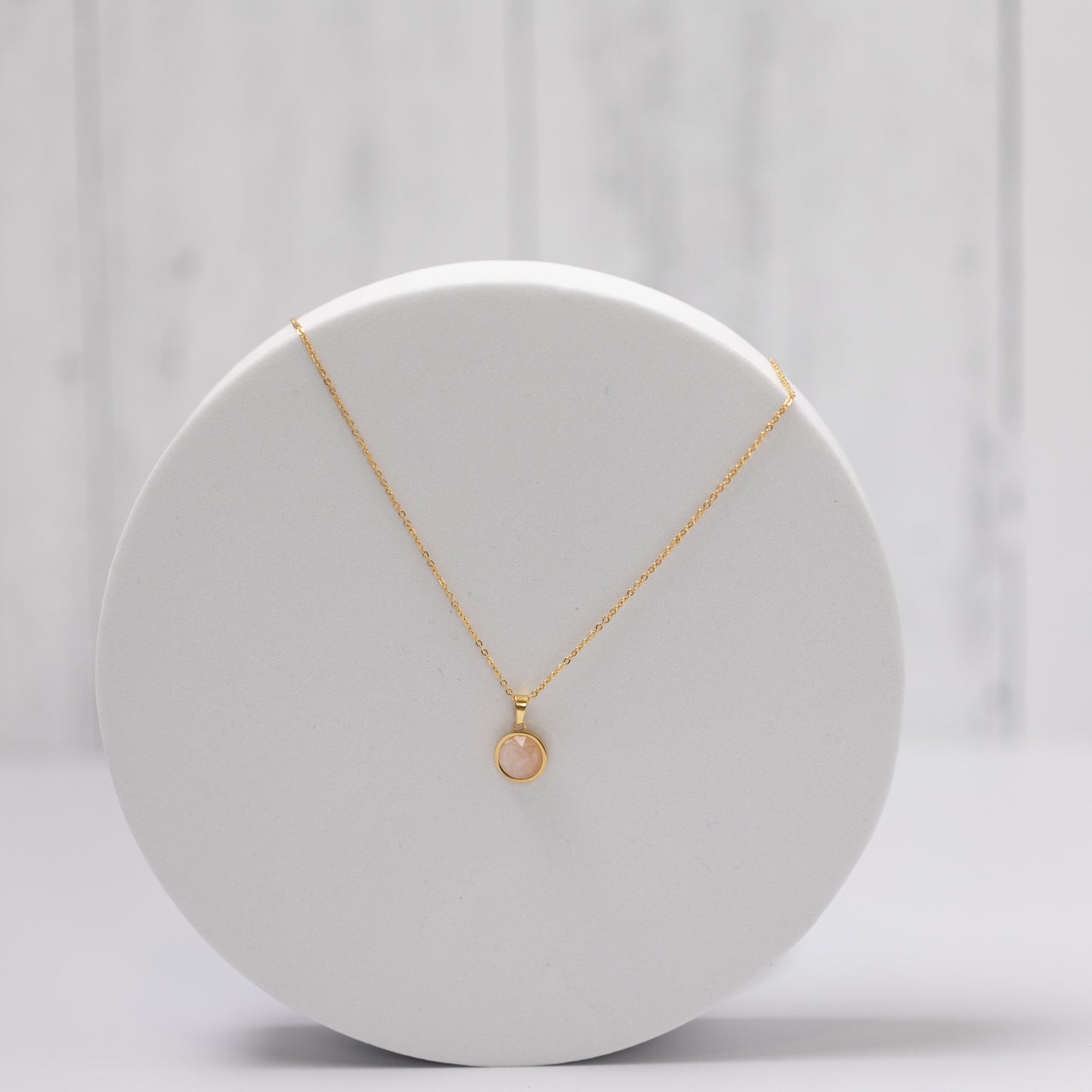 Rose Quartz Round Pendant Necklace 18K Gold Plated